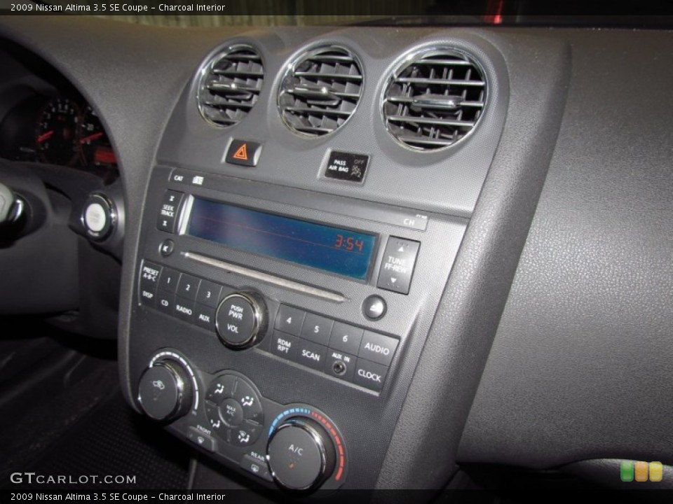 Charcoal Interior Controls for the 2009 Nissan Altima 3.5 SE Coupe #56770800