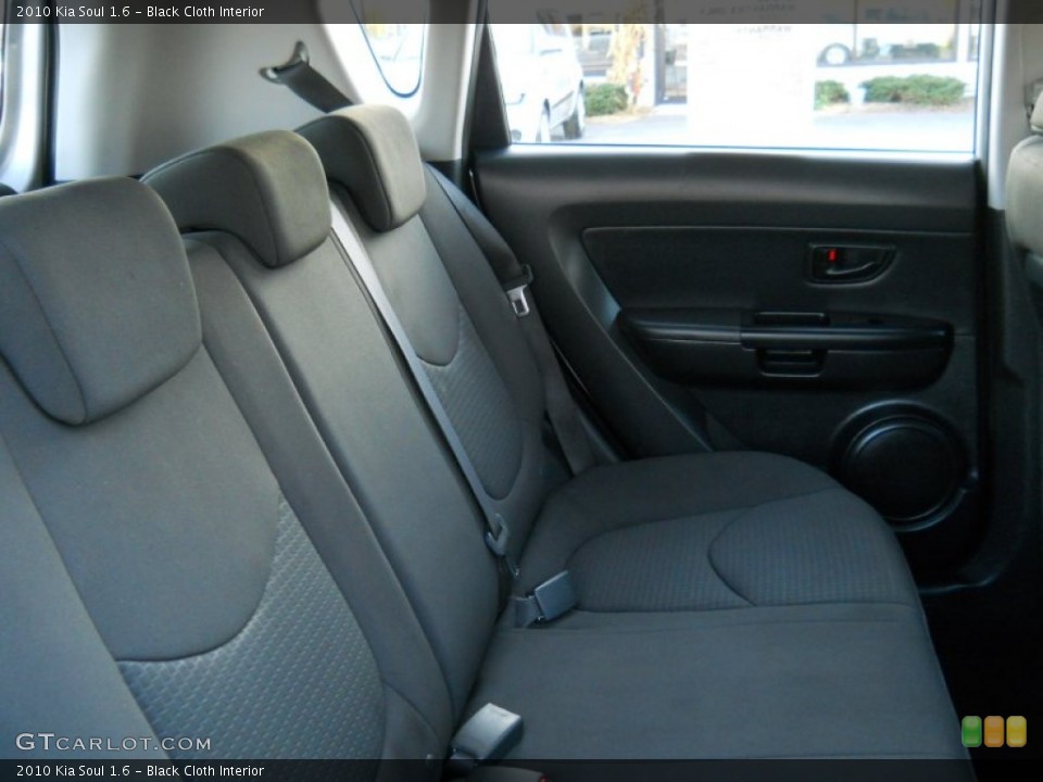 Black Cloth Interior Photo for the 2010 Kia Soul 1.6 #56774157