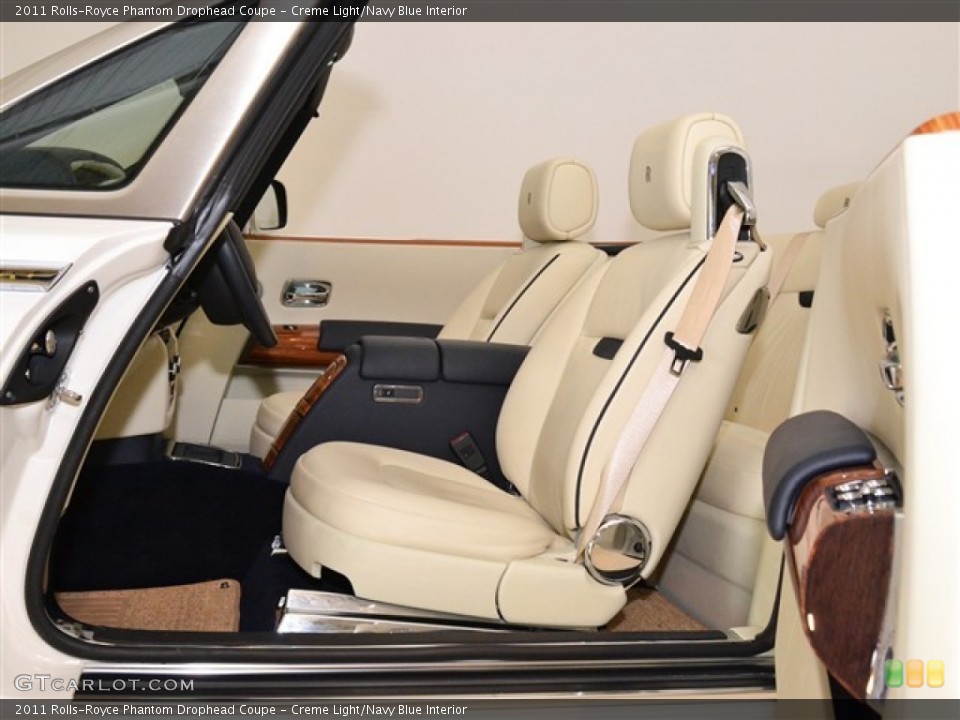 Creme Light/Navy Blue Interior Photo for the 2011 Rolls-Royce Phantom Drophead Coupe #56778780