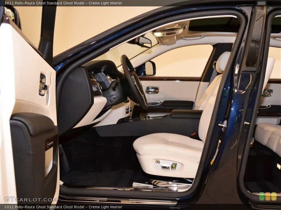 Creme Light Interior Photo for the 2011 Rolls-Royce Ghost  #56779056