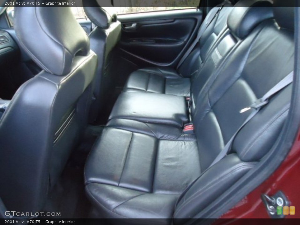 Graphite Interior Photo for the 2001 Volvo V70 T5 #56781138