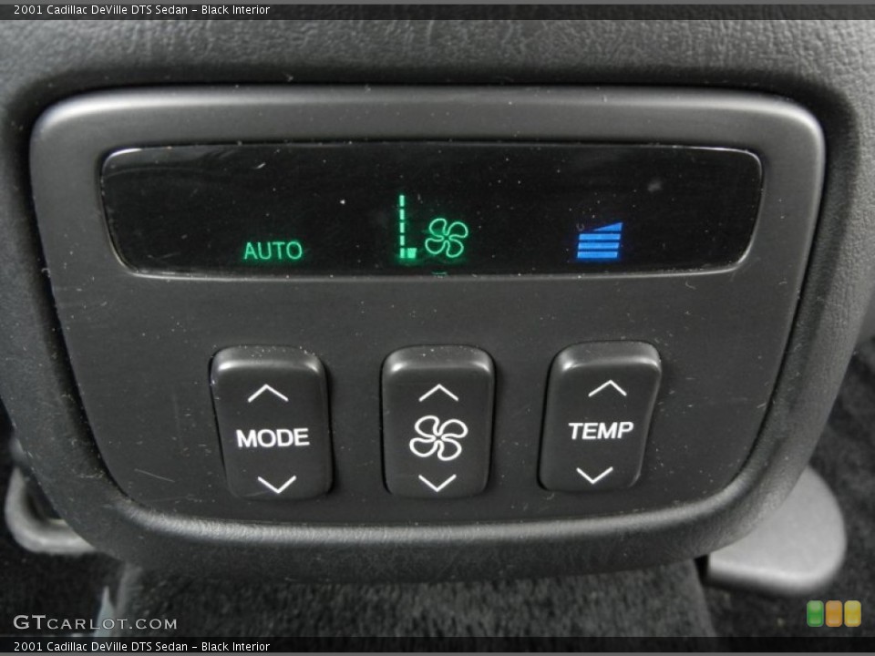 Black Interior Controls for the 2001 Cadillac DeVille DTS Sedan #56785774