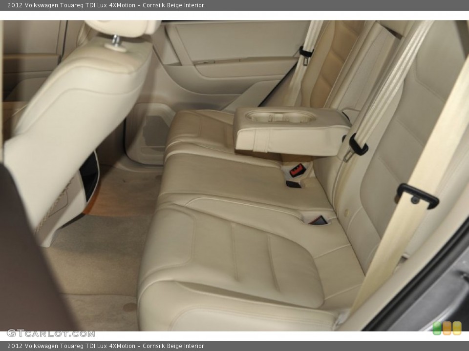 Cornsilk Beige Interior Photo for the 2012 Volkswagen Touareg TDI Lux 4XMotion #56793879