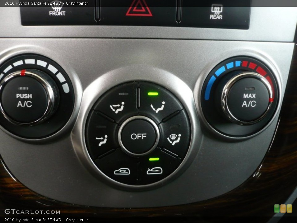Gray Interior Controls for the 2010 Hyundai Santa Fe SE 4WD #56795547