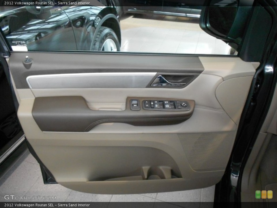 Sierra Sand Interior Door Panel for the 2012 Volkswagen Routan SEL #56800060