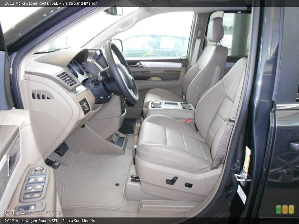Sierra Sand Interior Photo for the 2012 Volkswagen Routan SEL #56800071