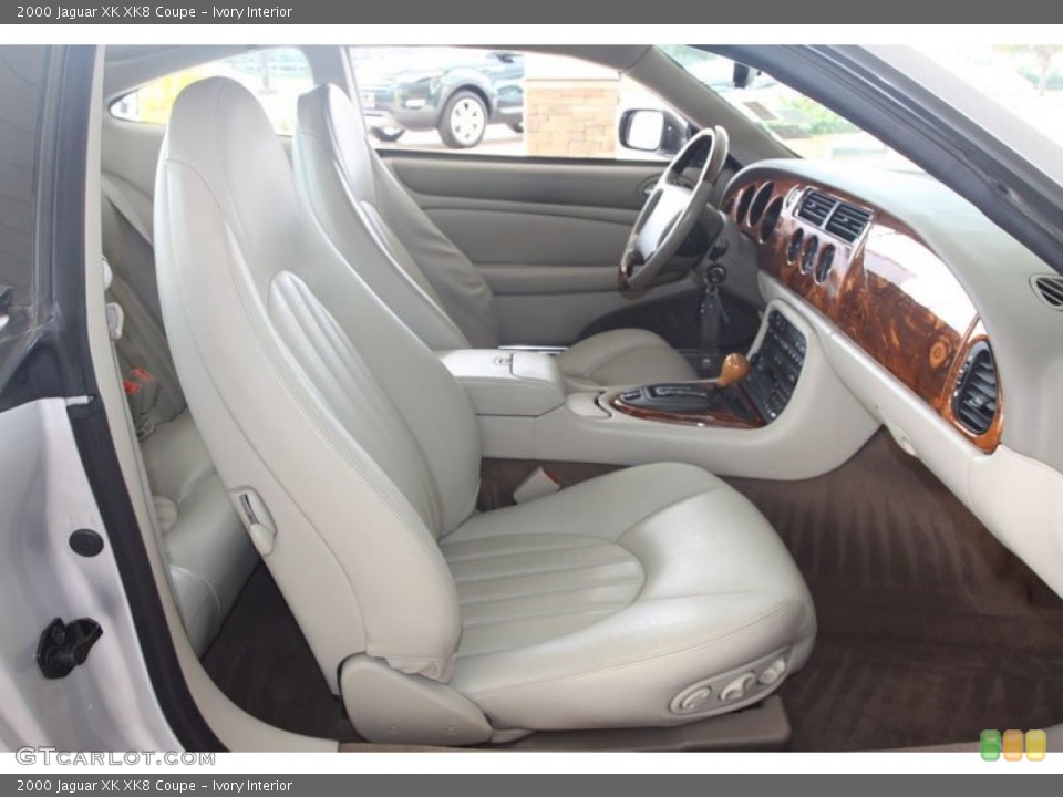 Ivory Interior Photo for the 2000 Jaguar XK XK8 Coupe #56806945