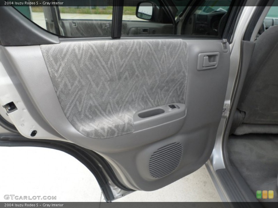 Gray Interior Door Panel for the 2004 Isuzu Rodeo S #56809716