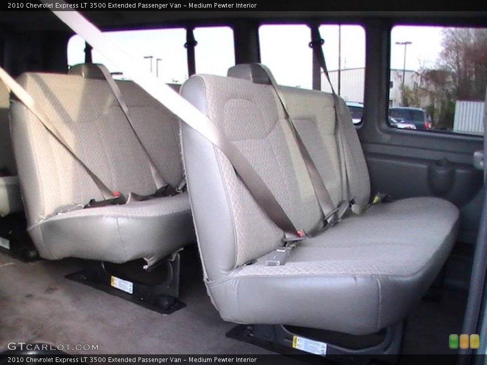 Medium Pewter Interior Photo for the 2010 Chevrolet Express LT 3500 Extended Passenger Van #56811145