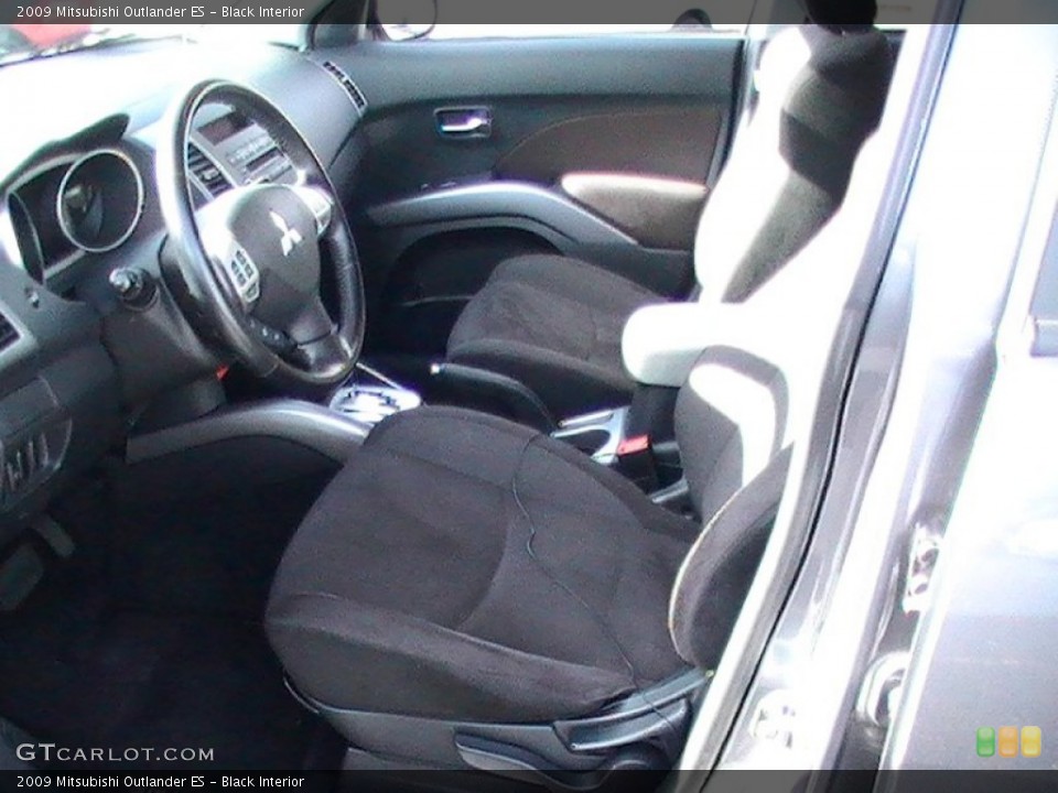 Black Interior Photo for the 2009 Mitsubishi Outlander ES #56812256