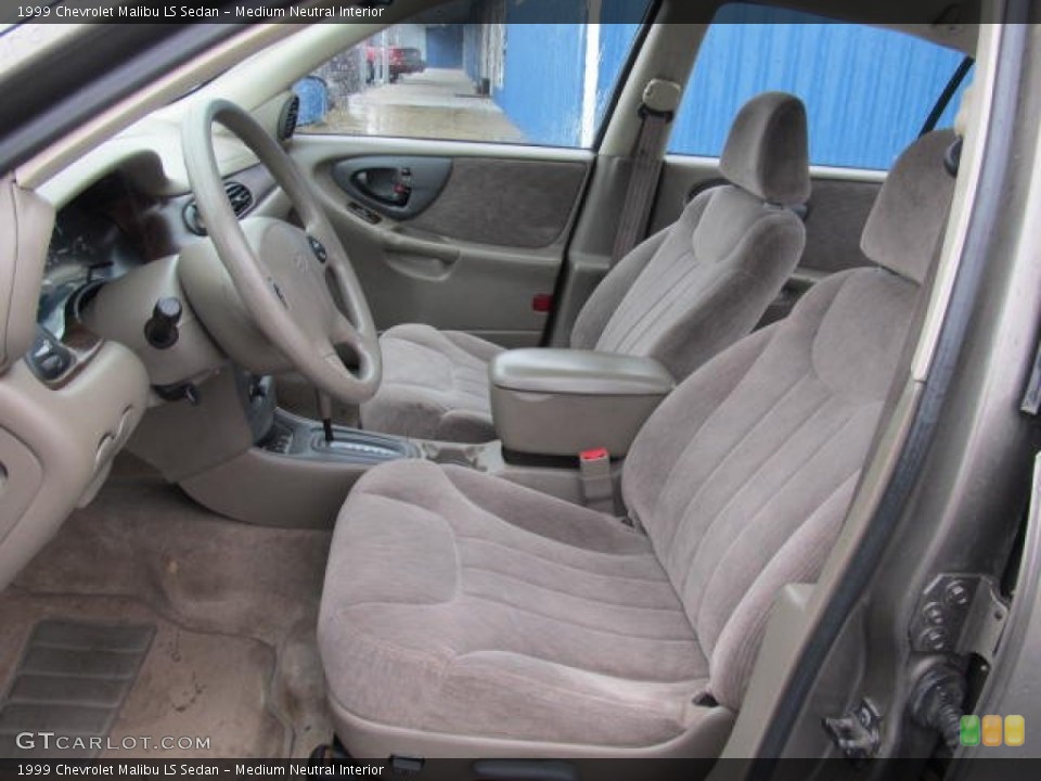 Medium Neutral Interior Photo for the 1999 Chevrolet Malibu LS Sedan #56828585