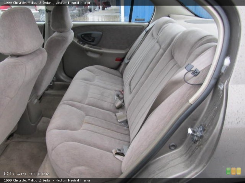 Medium Neutral Interior Photo for the 1999 Chevrolet Malibu LS Sedan #56828592