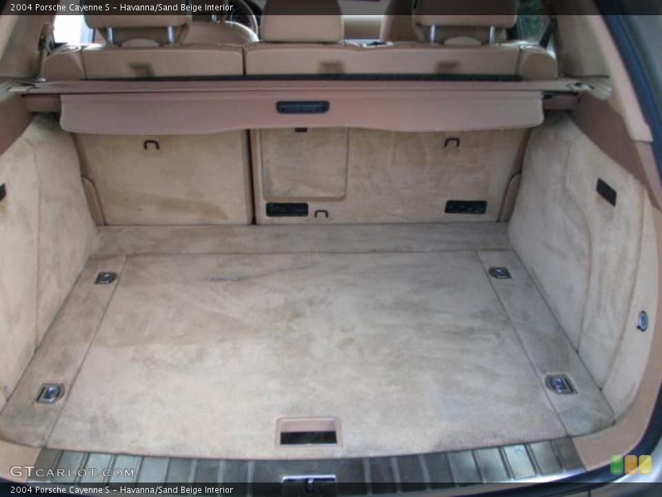 Havanna/Sand Beige Interior Trunk for the 2004 Porsche Cayenne S #56835520