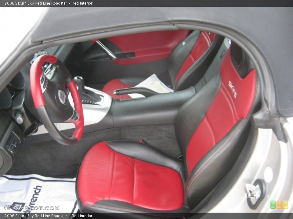 Red Interior Photo for the 2008 Saturn Sky Red Line Roadster #56841944