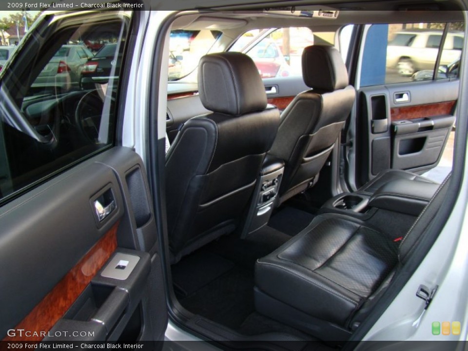 Charcoal Black Interior Photo for the 2009 Ford Flex Limited #56852914