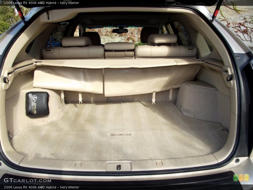 Ivory Interior Trunk for the 2006 Lexus RX 400h AWD Hybrid #56855186