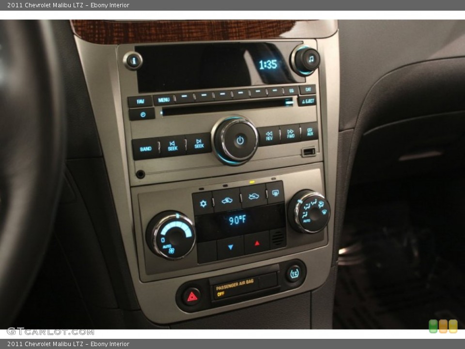 Ebony Interior Controls for the 2011 Chevrolet Malibu LTZ #56865014