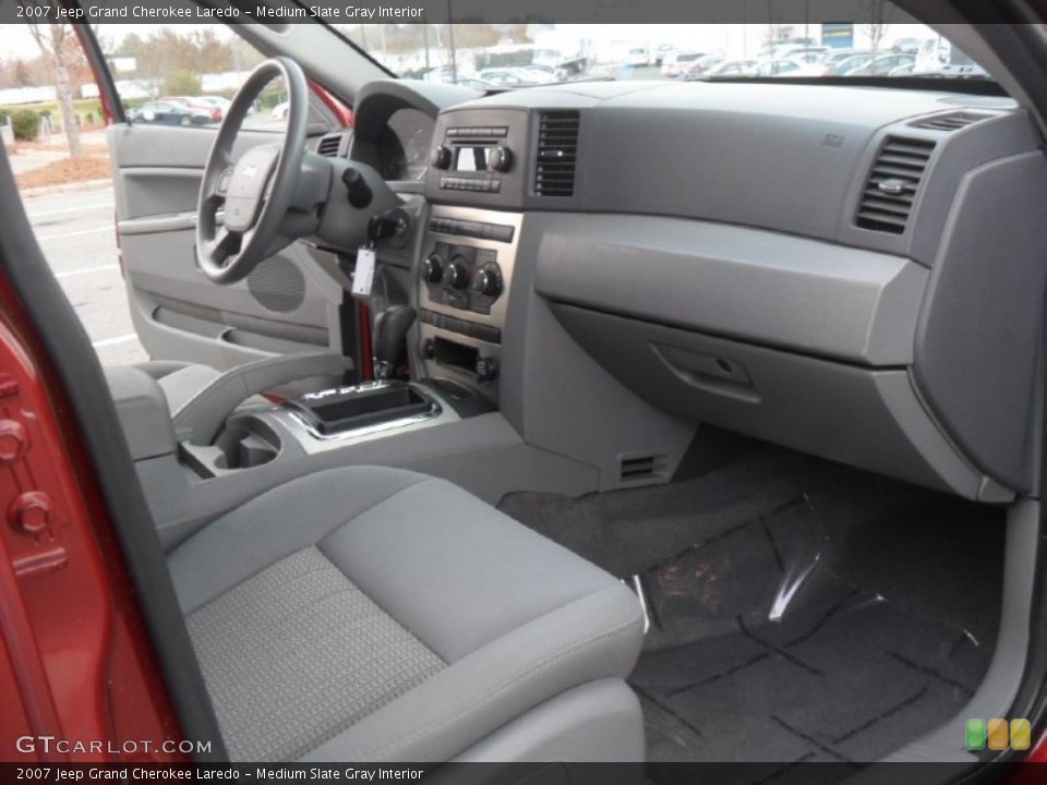 Medium Slate Gray Interior Dashboard for the 2007 Jeep Grand Cherokee Laredo #56869043