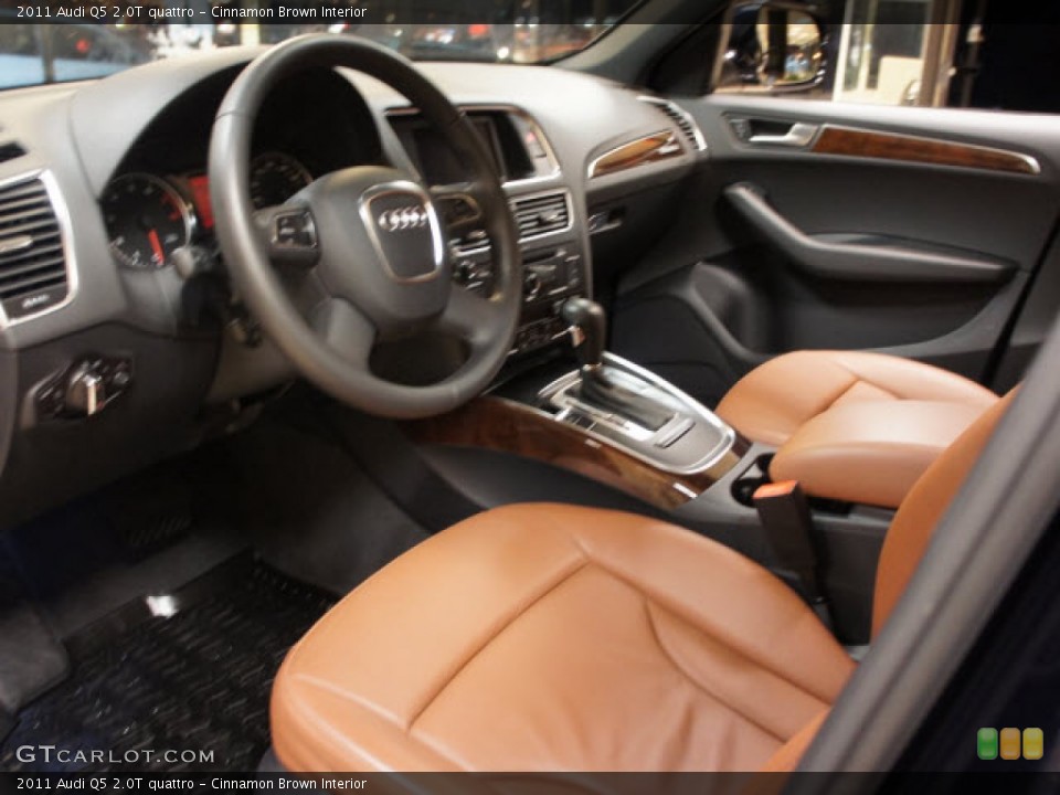 Cinnamon Brown 2011 Audi Q5 Interiors