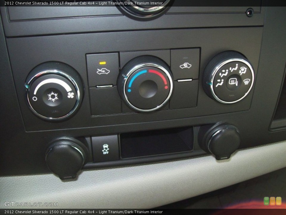 Light Titanium/Dark Titanium Interior Controls for the 2012 Chevrolet Silverado 1500 LT Regular Cab 4x4 #56887711