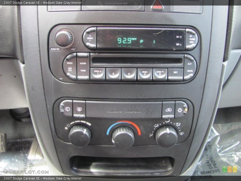 Medium Slate Gray Interior Controls for the 2007 Dodge Caravan SE #56892888