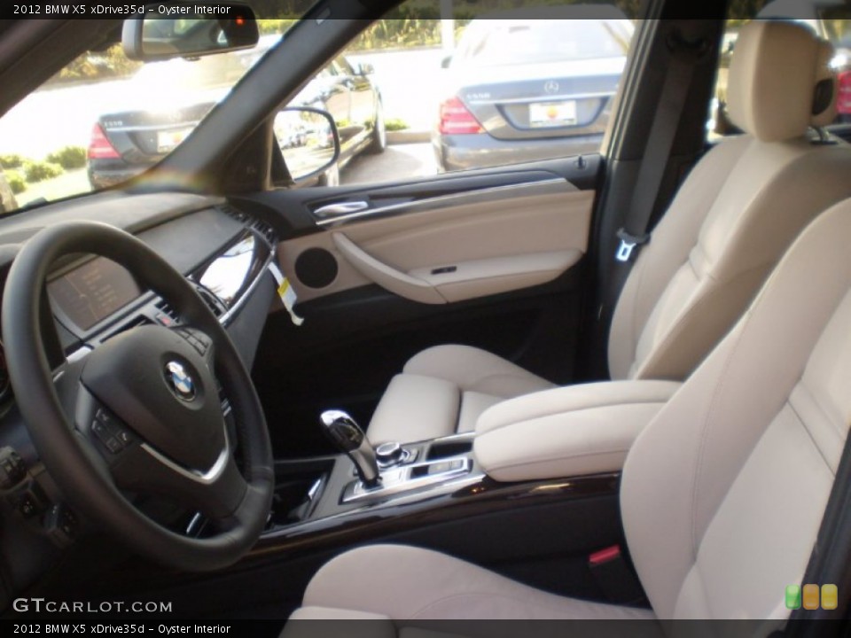 Oyster Interior Photo for the 2012 BMW X5 xDrive35d #56893957