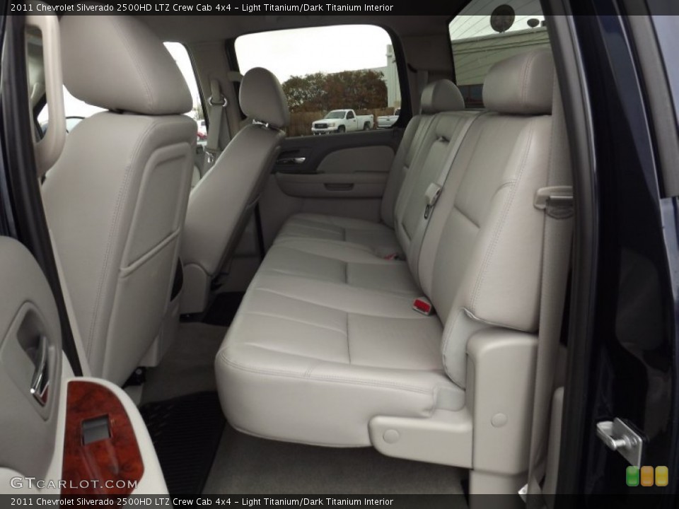 Light Titanium/Dark Titanium Interior Photo for the 2011 Chevrolet Silverado 2500HD LTZ Crew Cab 4x4 #56894677