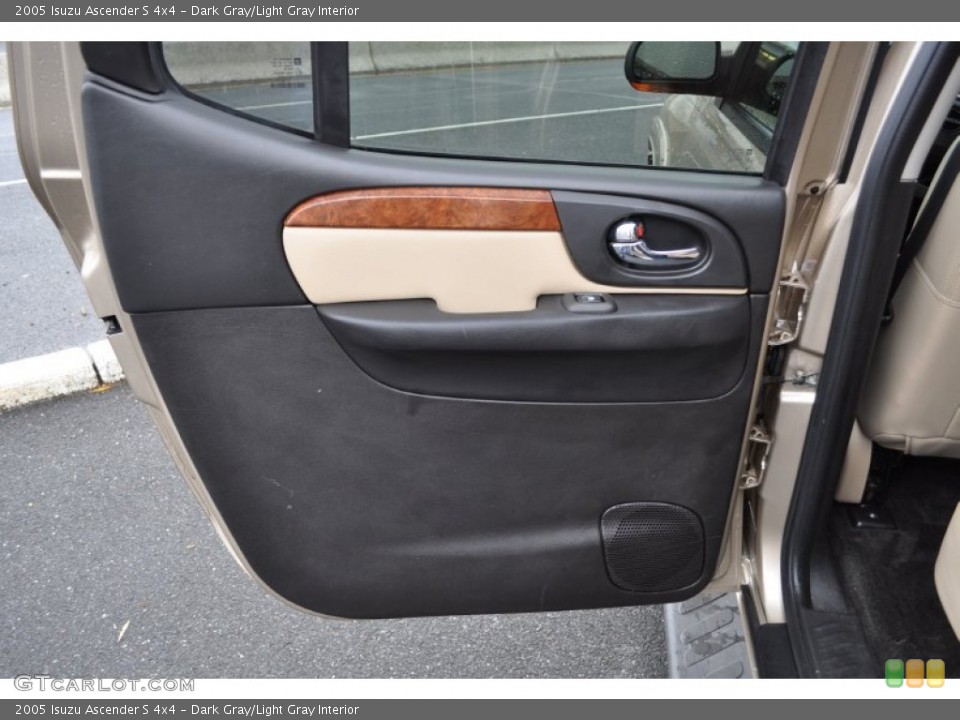Dark Gray/Light Gray Interior Door Panel for the 2005 Isuzu Ascender S 4x4 #56904973