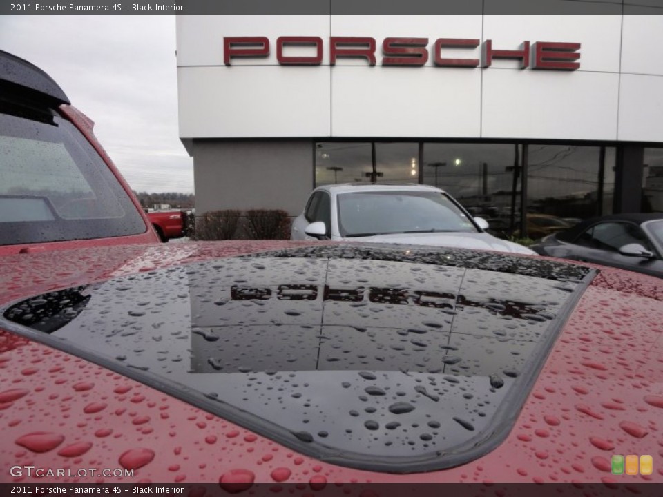 Black Interior Sunroof for the 2011 Porsche Panamera 4S #56907412