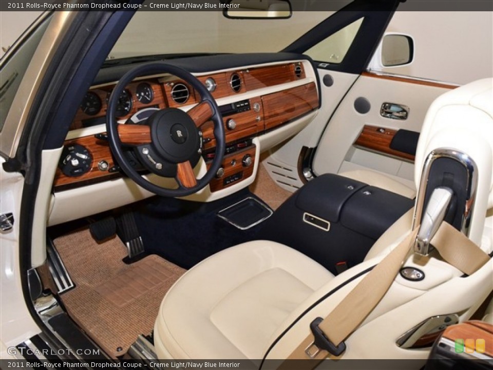 Creme Light/Navy Blue Interior Photo for the 2011 Rolls-Royce Phantom Drophead Coupe #56920288