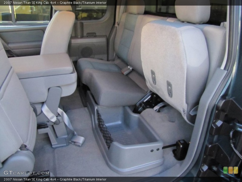 Graphite Black/Titanium Interior Photo for the 2007 Nissan Titan SE King Cab 4x4 #56922190