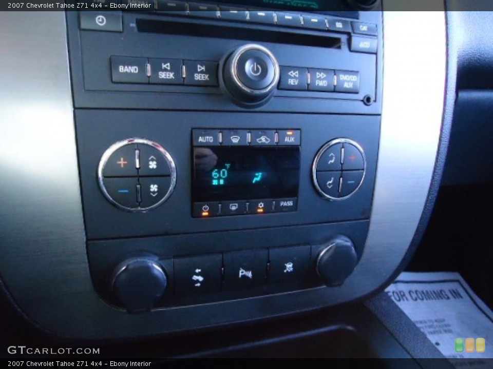 Ebony Interior Controls for the 2007 Chevrolet Tahoe Z71 4x4 #56961032