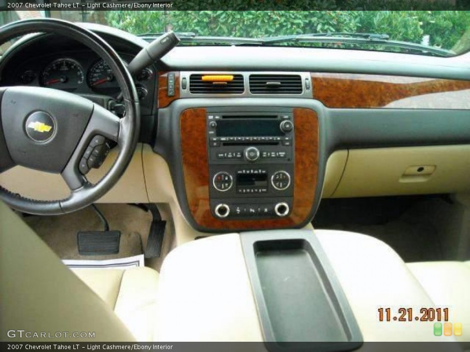 Light Cashmere/Ebony Interior Dashboard for the 2007 Chevrolet Tahoe LT #56967782