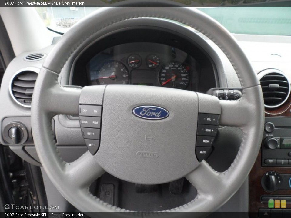 Shale Grey Interior Steering Wheel for the 2007 Ford Freestyle SEL #56973092