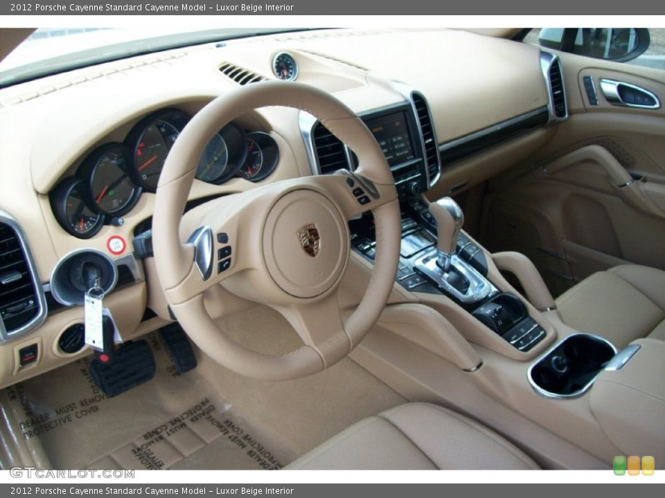 Luxor Beige Interior Photo for the 2012 Porsche Cayenne  #56981140