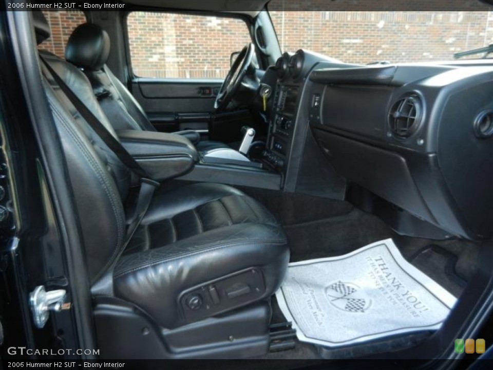 Ebony Interior Photo for the 2006 Hummer H2 SUT #56986713