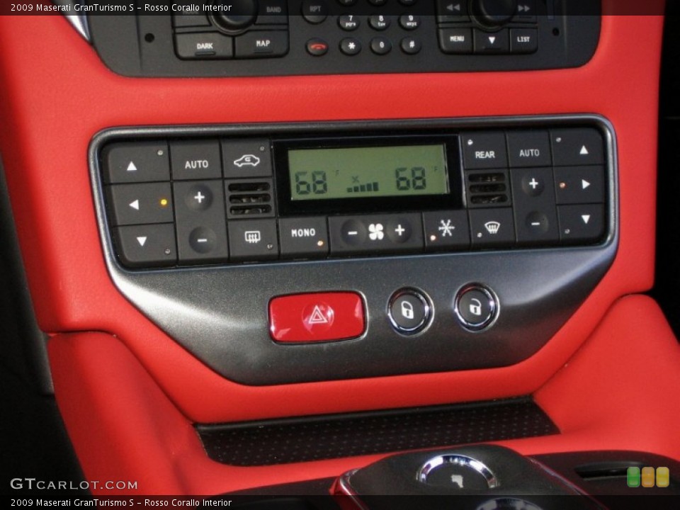 Rosso Corallo Interior Controls for the 2009 Maserati GranTurismo S #56996501