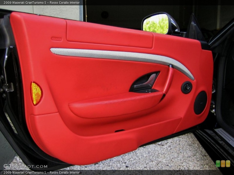 Rosso Corallo Interior Door Panel for the 2009 Maserati GranTurismo S #56996534