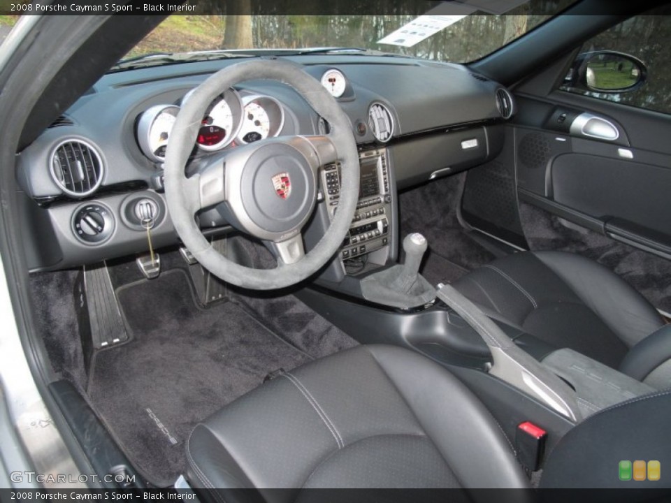 Black Interior Dashboard for the 2008 Porsche Cayman S Sport #56996552