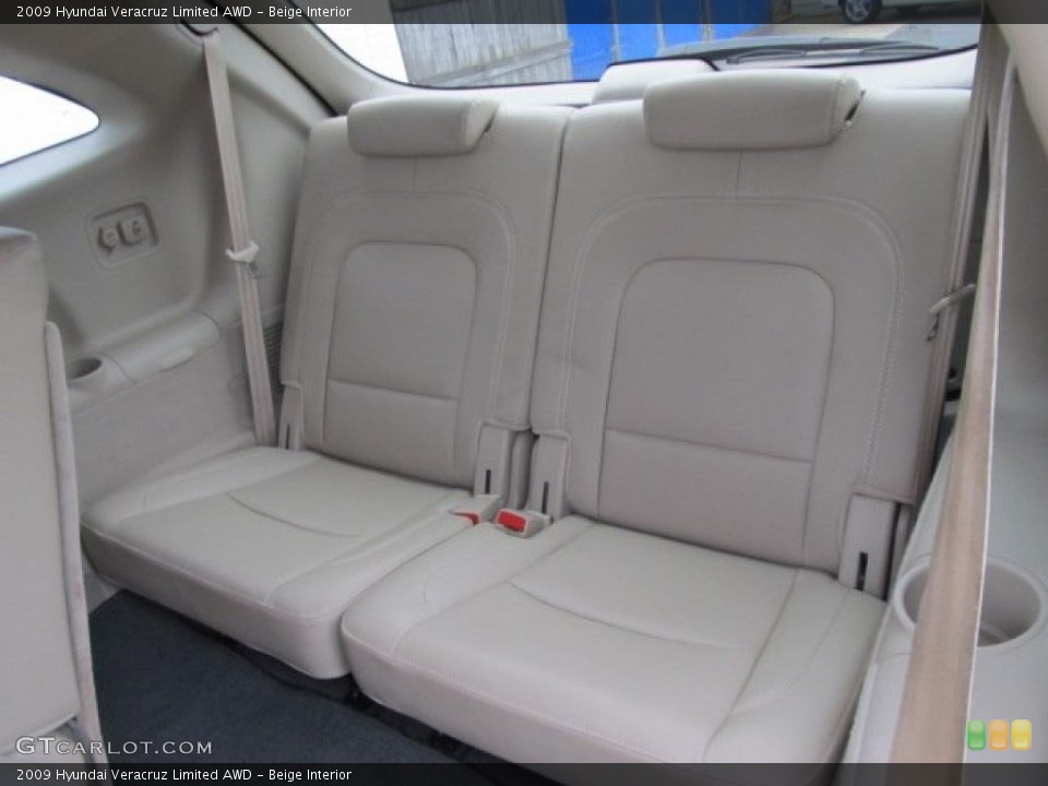 Beige Interior Photo for the 2009 Hyundai Veracruz Limited AWD #57003325