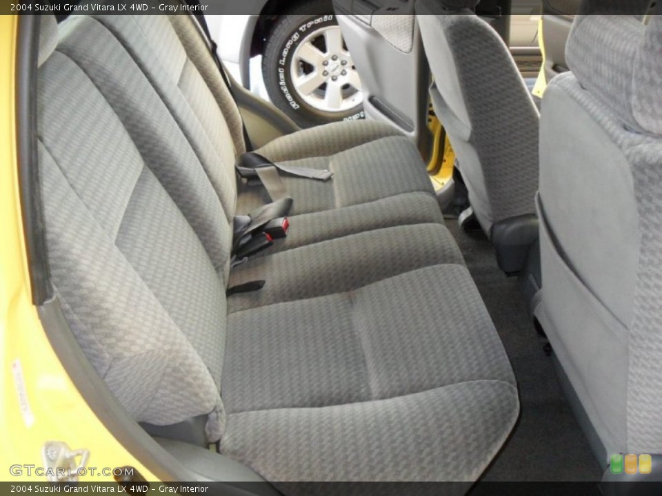 Gray Interior Photo for the 2004 Suzuki Grand Vitara LX 4WD #57027827