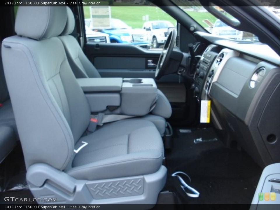 Steel Gray Interior Photo for the 2012 Ford F150 XLT SuperCab 4x4 #57039170