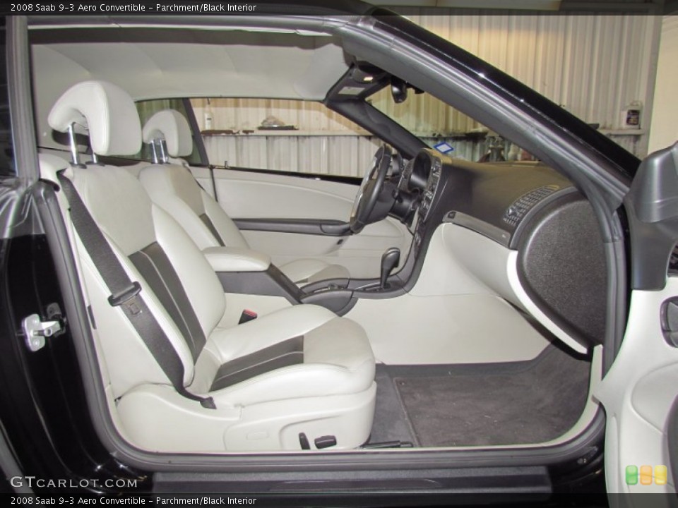 Parchment/Black Interior Photo for the 2008 Saab 9-3 Aero Convertible #57041483