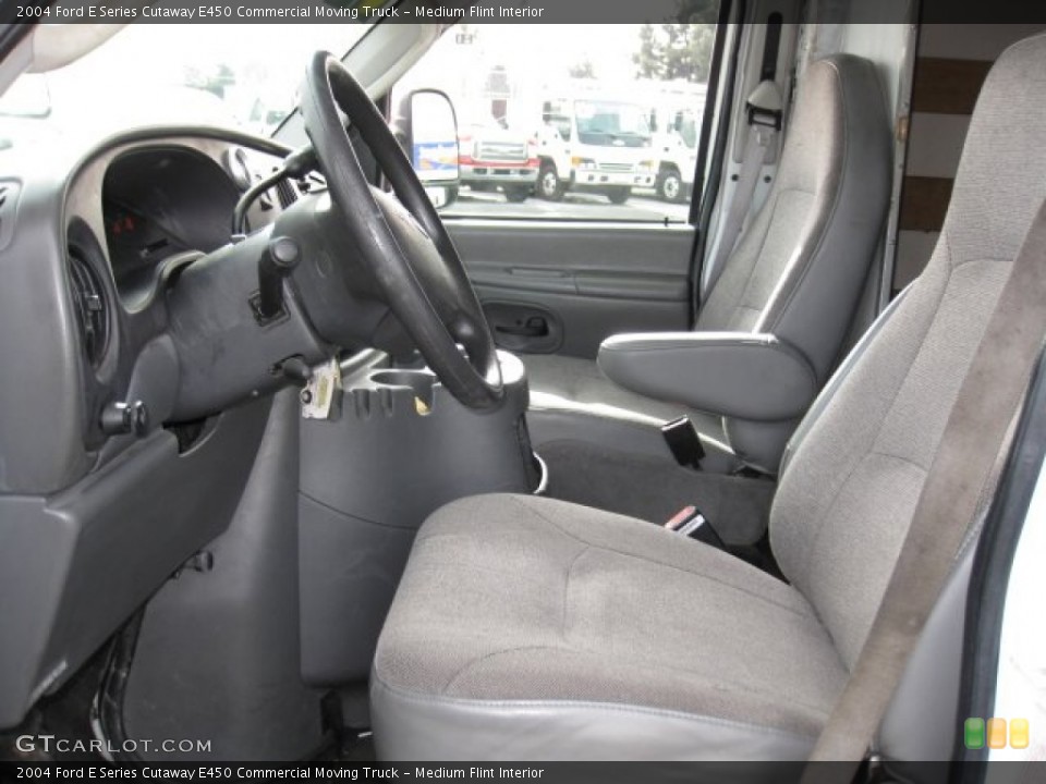 Medium Flint Interior Photo for the 2004 Ford E Series Cutaway E450 Commercial Moving Truck #57042245