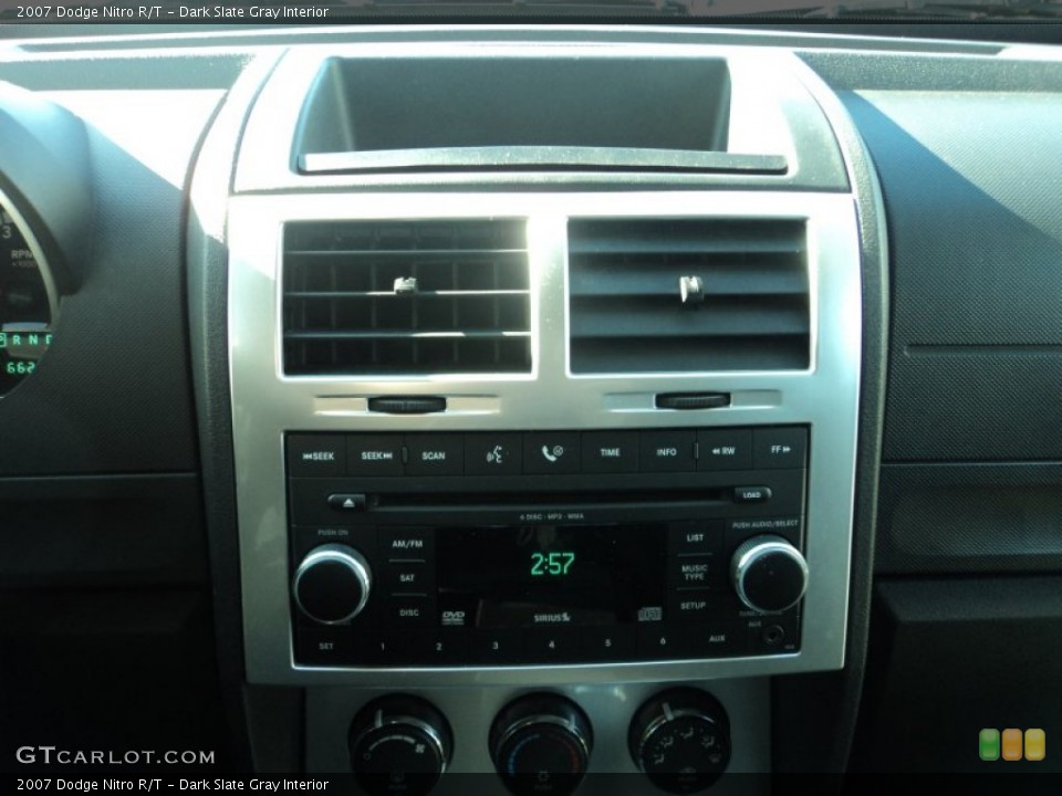 Dark Slate Gray Interior Controls for the 2007 Dodge Nitro R/T #57056699