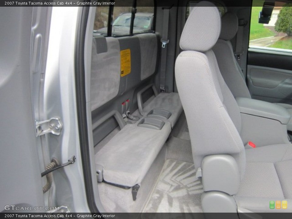 Graphite Gray Interior Photo for the 2007 Toyota Tacoma Access Cab 4x4 #57074018