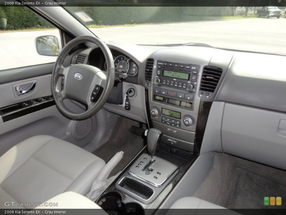 Gray Interior Photo for the 2008 Kia Sorento EX #57078337