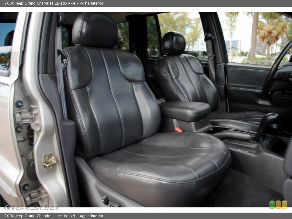 Agate Interior Photo for the 2000 Jeep Grand Cherokee Laredo 4x4 #57082457