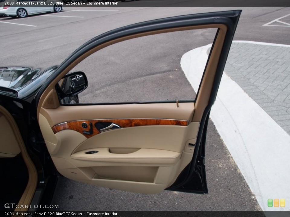 Cashmere Interior Door Panel for the 2009 Mercedes-Benz E 320 BlueTEC Sedan #57105226