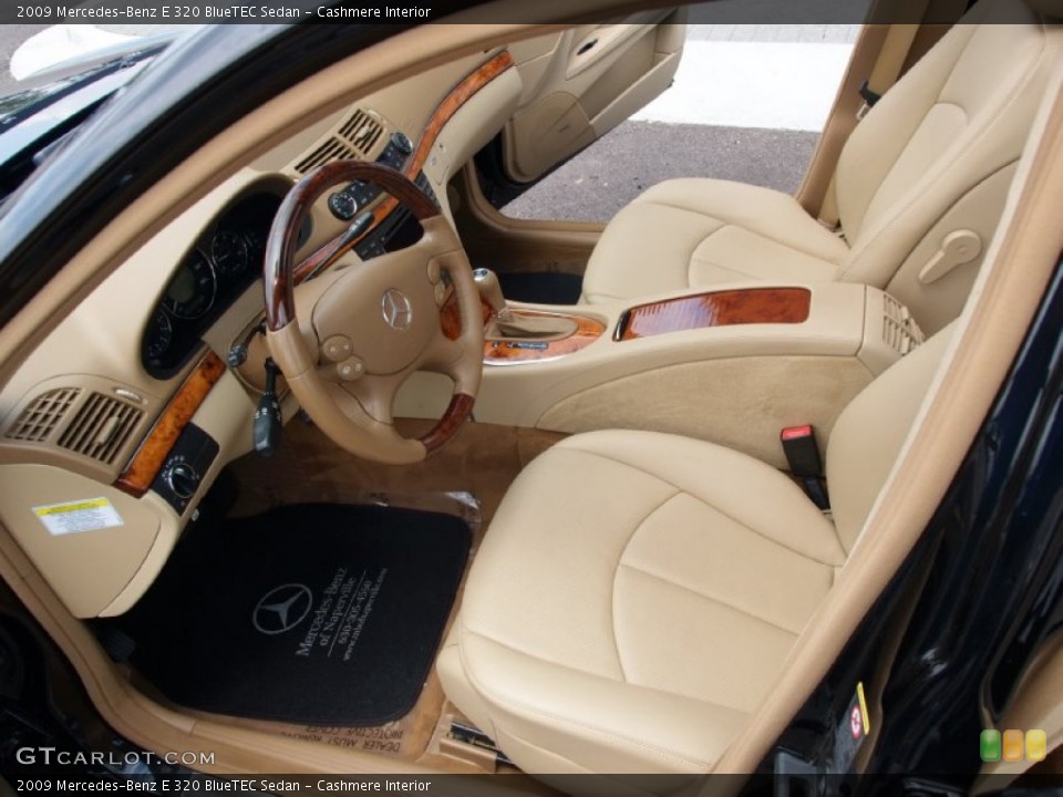 Cashmere Interior Photo for the 2009 Mercedes-Benz E 320 BlueTEC Sedan #57105271